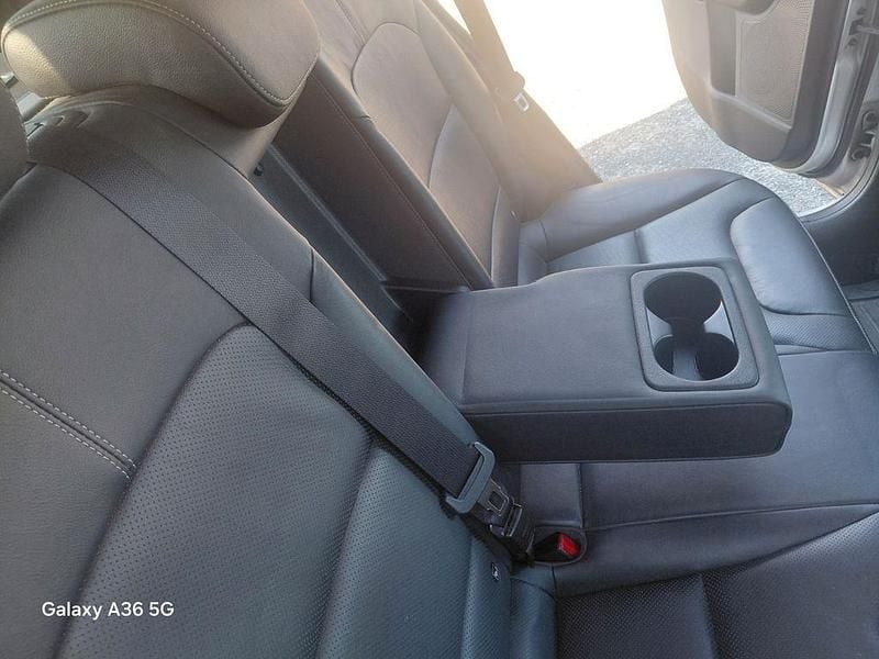 Gebraucht Kia Niro Spirit 141 PS (103 kW) 2019 Grau SUV