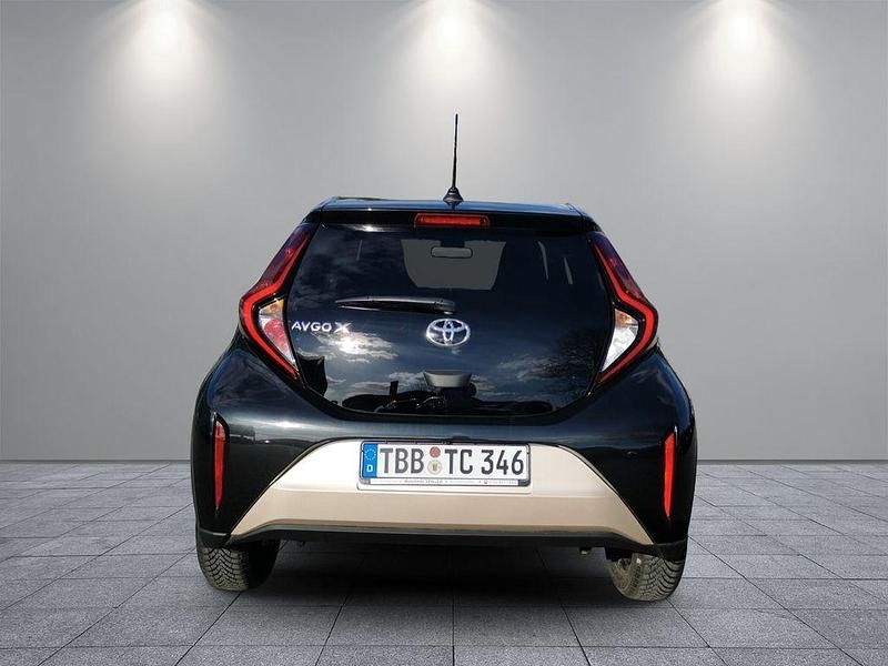 Gebraucht Toyota Aygo X 72 PS (52 kW) 2025 Beige SUV