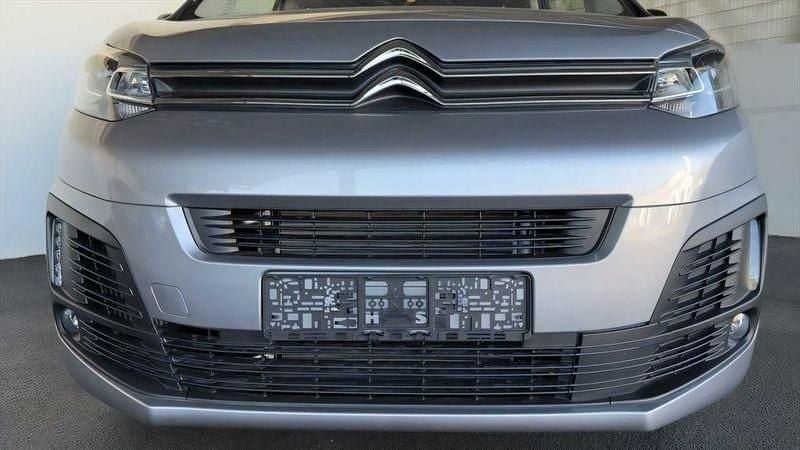 Grau Gebraucht 2024 Citroën Spacetourer Van / Kleinbus | 38.449 € (Fairer Preis) - Bild 1/4