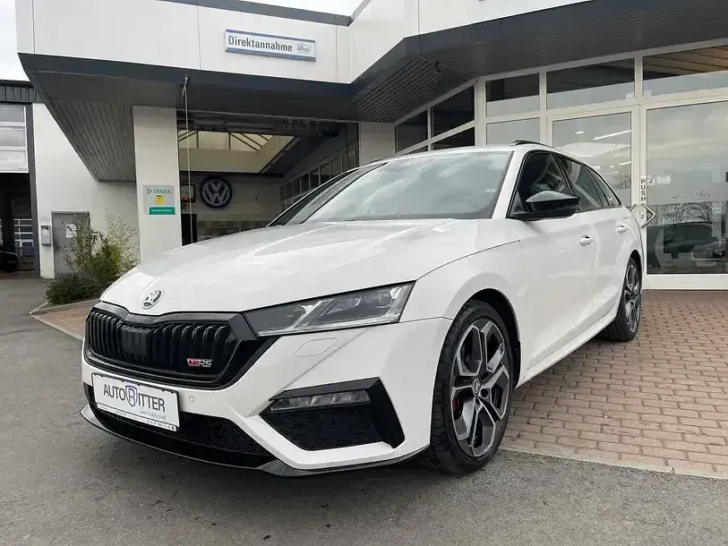 Gebraucht Skoda Octavia RS 200 PS (147 kW) 2023 Candyweiss Kombi