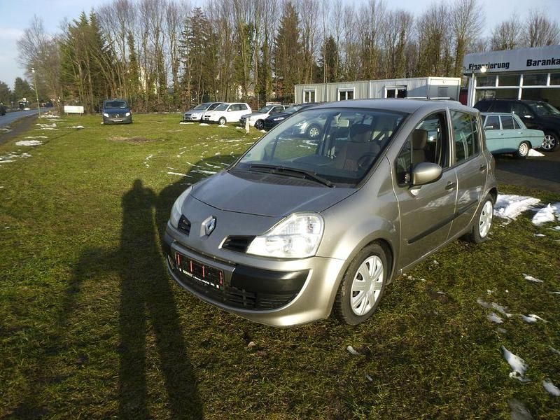 Gebraucht Renault Modus Authentique 75 PS (55 kW) 2008 Gold Van / Kleinbus