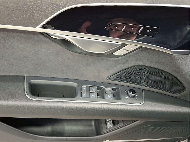 Gebraucht Audi A8L Ambiente 462 PS (339 kW) 2025 Schwarz Limousine