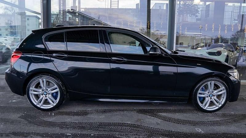 Gebraucht BMW M1 320 PS (235 kW) 2014 Black sapphire Coupé