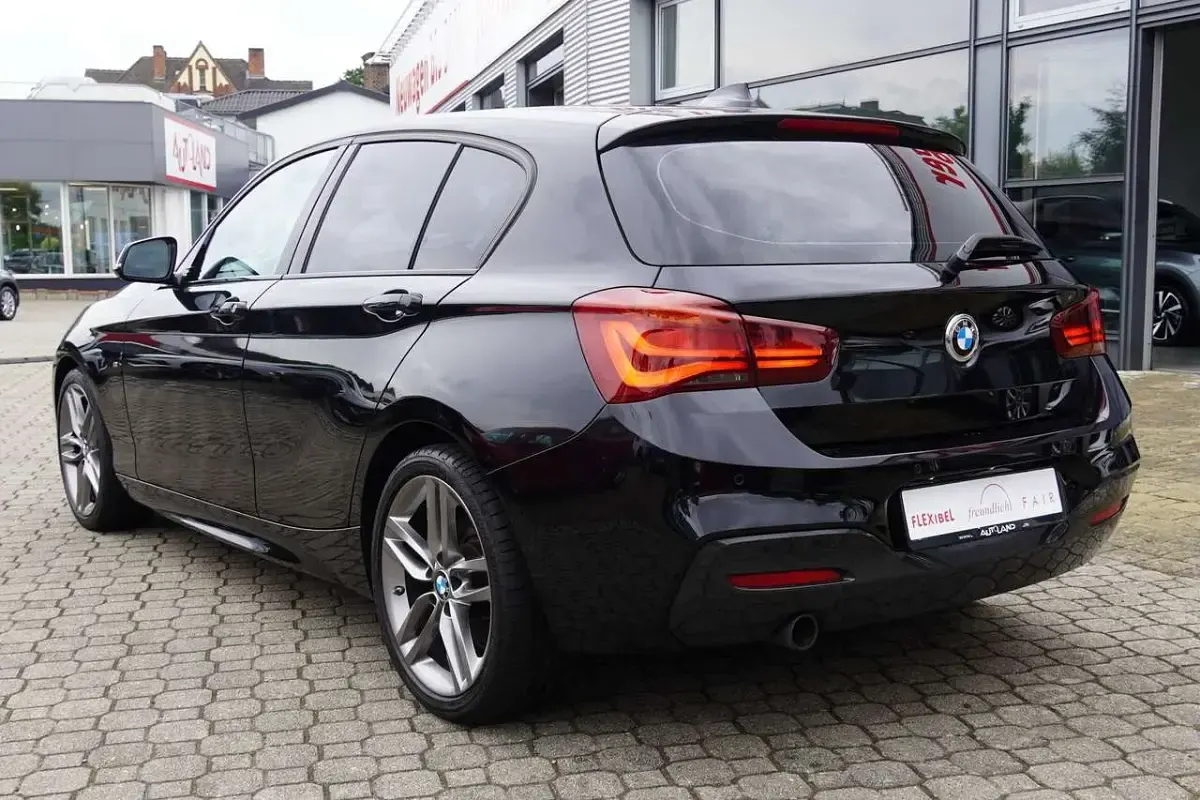 Gebraucht BMW 118 M Sport 136 PS (100 kW) 2019 Schwarz Kleinwagen