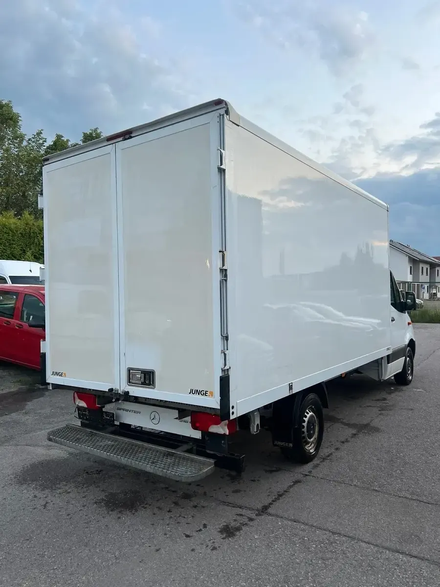 Gebraucht Mercedes Sprinter 163 PS (119 kW) 2019 Weiß Van