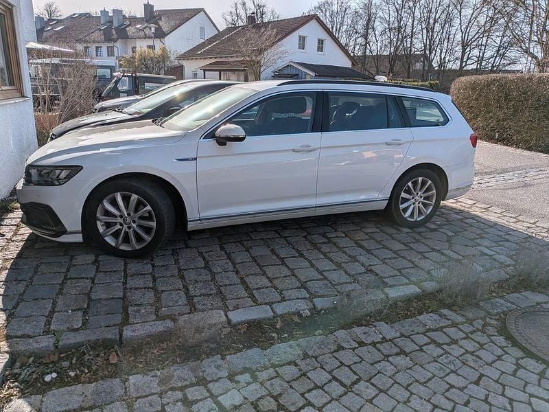 Gebraucht VW Passat GTE 218 PS (160 kW) 2021 Weiß Kombi