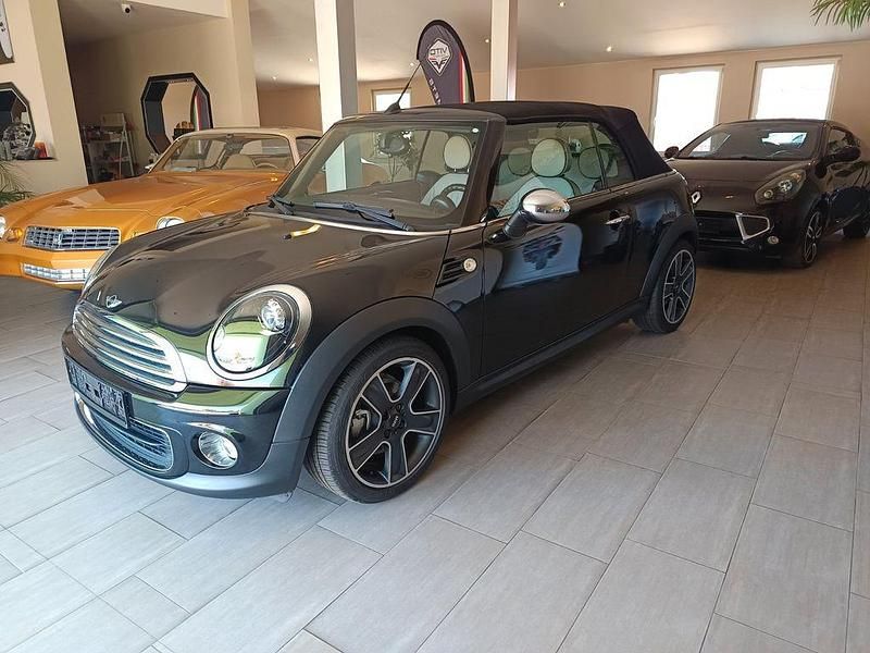 Schwarz Gebraucht 2010 Mini One Cabriolet Cabrio | 6.290 € (Guter Preis) - Bild 1/4