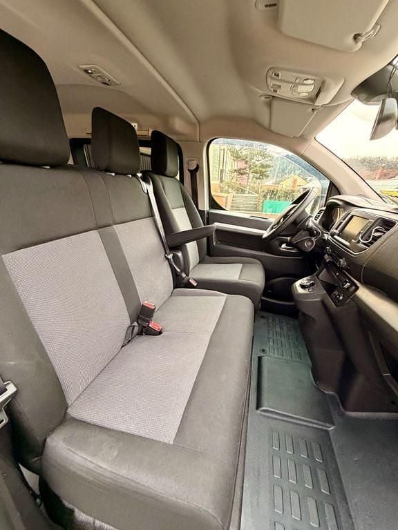 Gebraucht Citroën Spacetourer Feel 177 PS (130 kW) 2019 Silber Van / Kleinbus