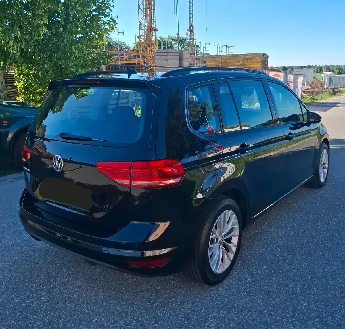 Gebraucht VW Touran 150 PS (110 kW) 2021 Schwarz Van / Kleinbus