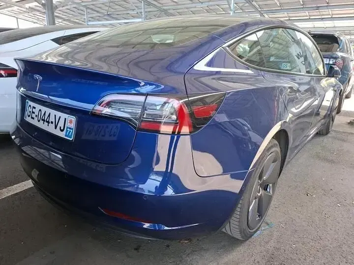 Gebraucht Tesla Model 3 Standard Range 225 kW (306 PS) 2022 Blau Limousine