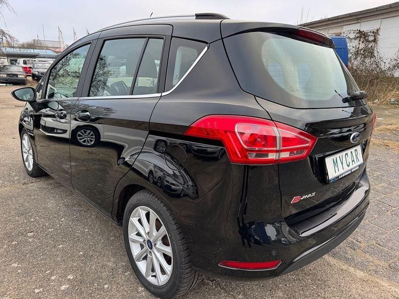 Gebraucht Ford B-MAX Titanium 105 PS (77 kW) 2017 Schwarz Van / Kleinbus