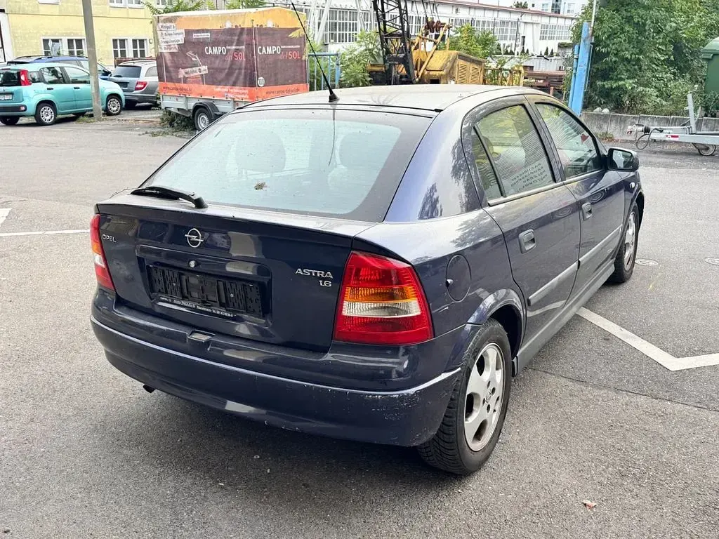 Gebraucht Opel Astra Comfort 84 PS (61 kW) 2001 Blau Limousine