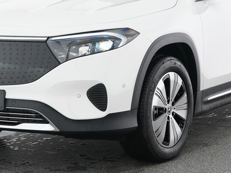 Gebraucht Mercedes EQB250+ 139 kW (190 PS) 2025 Weiß SUV