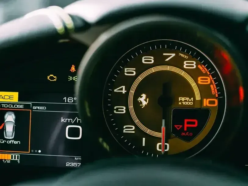 Second-hand Ferrari F12 735 CP (540 kW) 2016 Negru Coupe