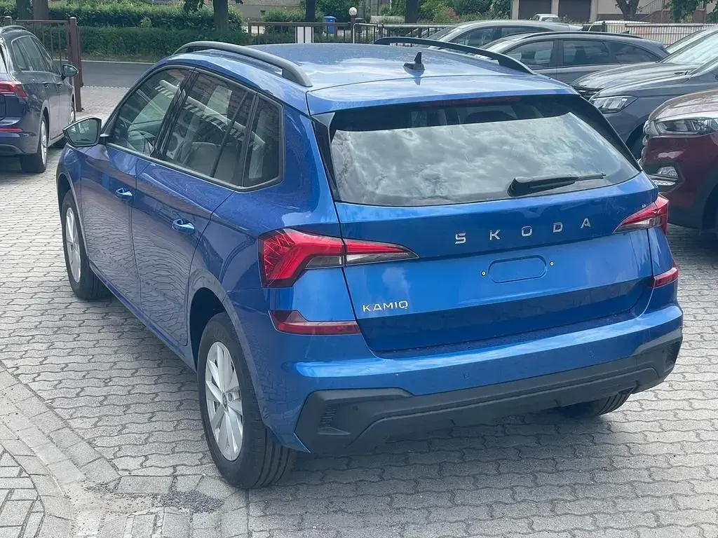 Neu Skoda Kamiq Drive 116 PS (85 kW) 2026 Blau SUV