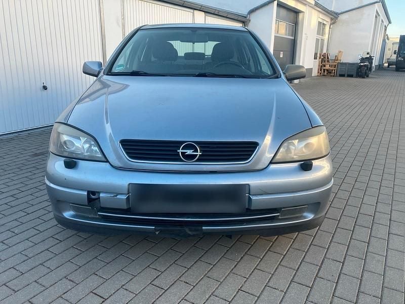 Gebraucht Opel Astra 101 PS (74 kW) 2004 Grau Limousine