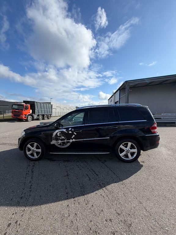 Gebraucht Mercedes GL420 306 PS (225 kW) 2008 Schwarz SUV