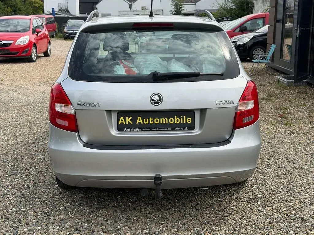 Gebraucht Skoda Fabia Ambition 69 PS (50 kW) 2014 Silber Kombi