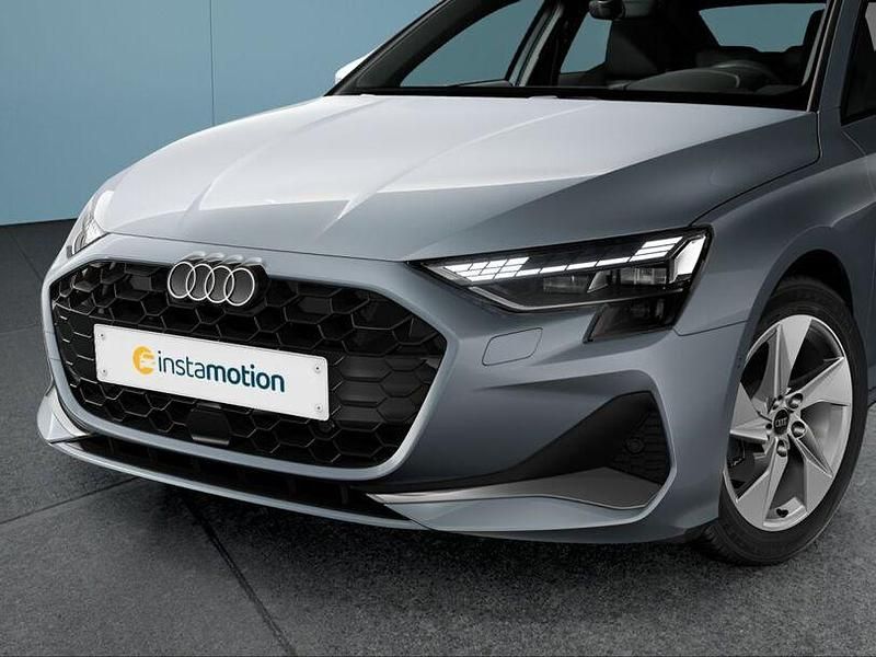 Gebraucht Audi A3 150 PS (110 kW) 2025 Grau Limousine