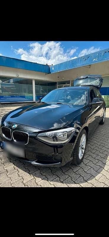 Schwarz Gebraucht 2013 BMW 116 Efficient Dynamics Kleinwagen | 6.900 € (Guter Preis) - Bild 1/4