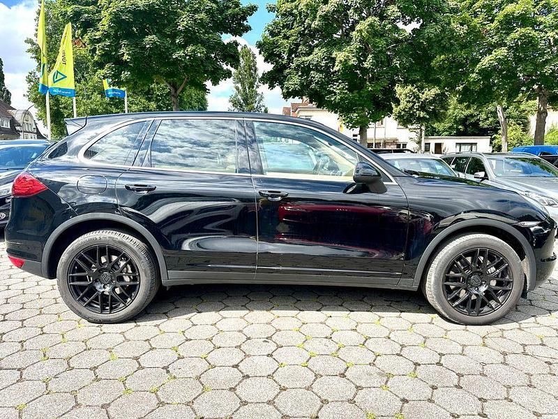 Gebraucht Porsche Cayenne S 400 PS (294 kW) 2011 Schwarz SUV