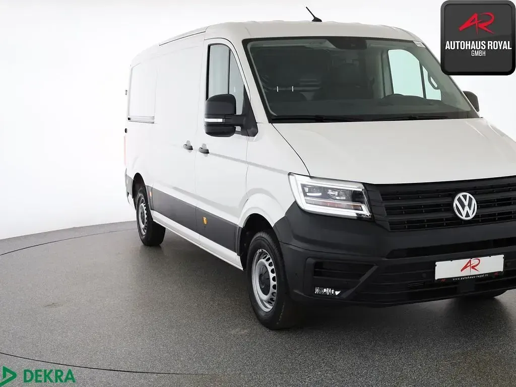 Gebraucht VW Crafter 140 PS (102 kW) 2024 Candyweiß Van