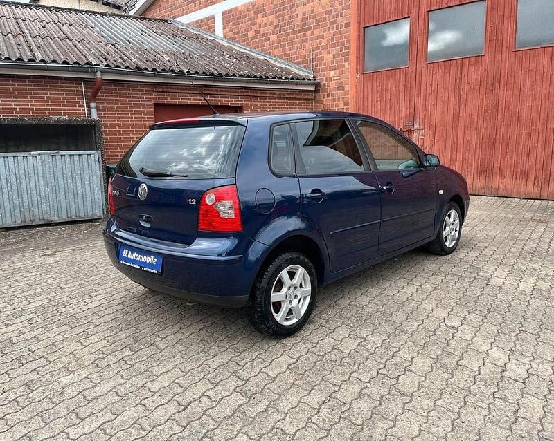 Gebraucht VW Polo Basis 64 PS (47 kW) 2005 Blau Kleinwagen