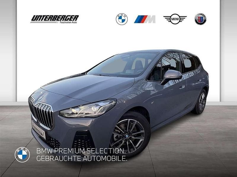 Sparkling kupfergrau Gebraucht 2025 BMW 220 Active Tourer Comfort Edition Van / Kleinbus | 35.950 € (Fairer Preis) - Bild 1/4