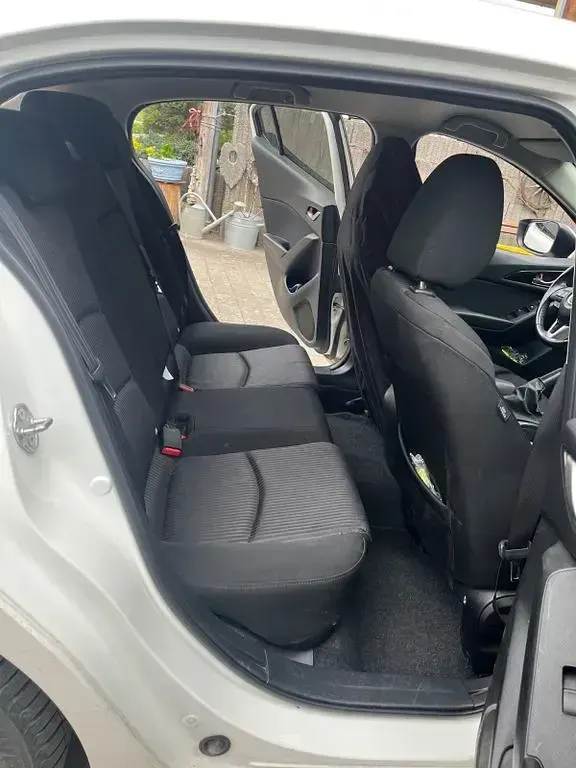 Second-hand Mazda 3 Center-Line 150 CP (110 kW) 2015 Alb Berlinǎ
