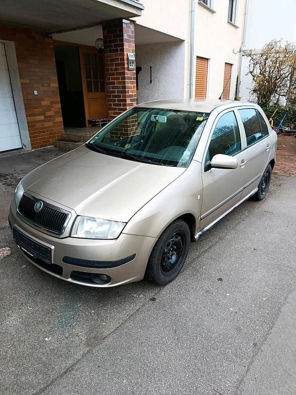 Używany Skoda Fabia 76 KM (55 kW) 2006 Złoty Hatchback