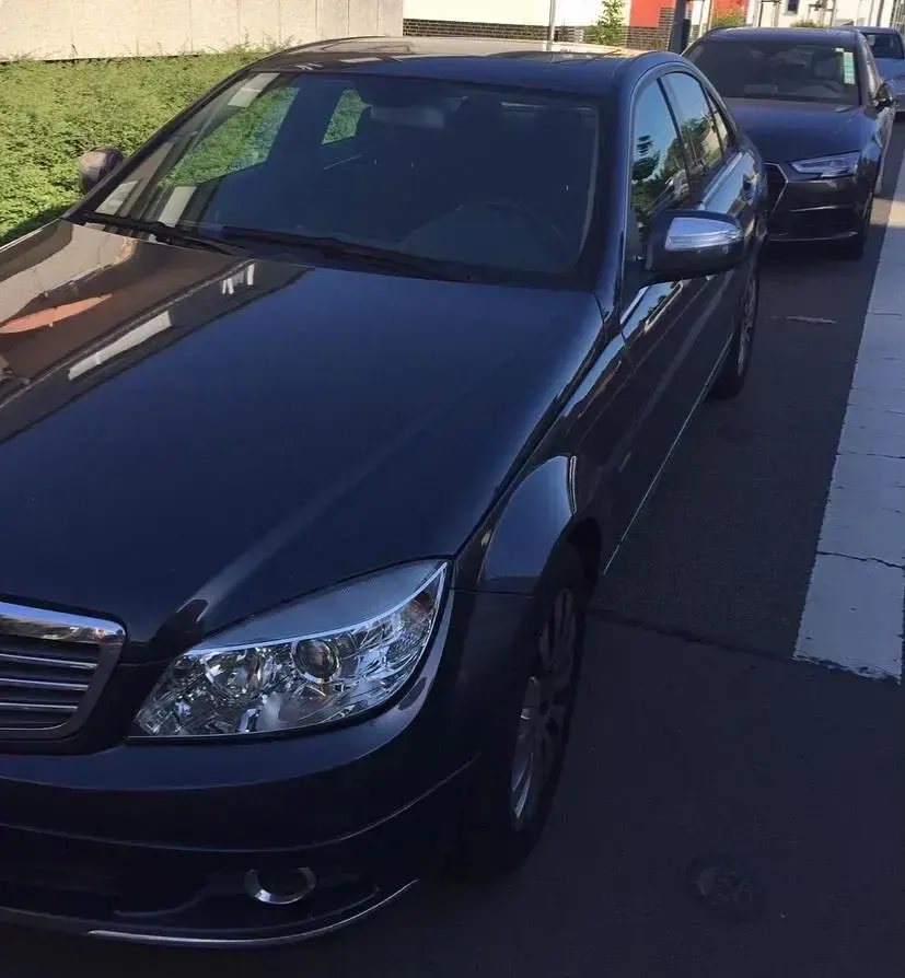 Gebraucht Mercedes C230 Elegance 204 PS (150 kW) 2008 Schwarz Limousine