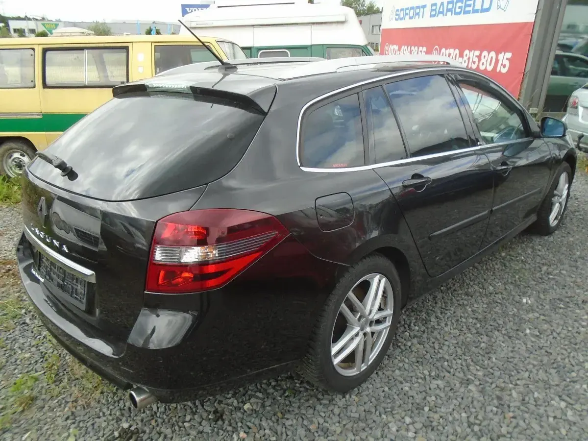 Gebraucht Renault Laguna III GT 173 PS (127 kW) 2014 Schwarz Limousine