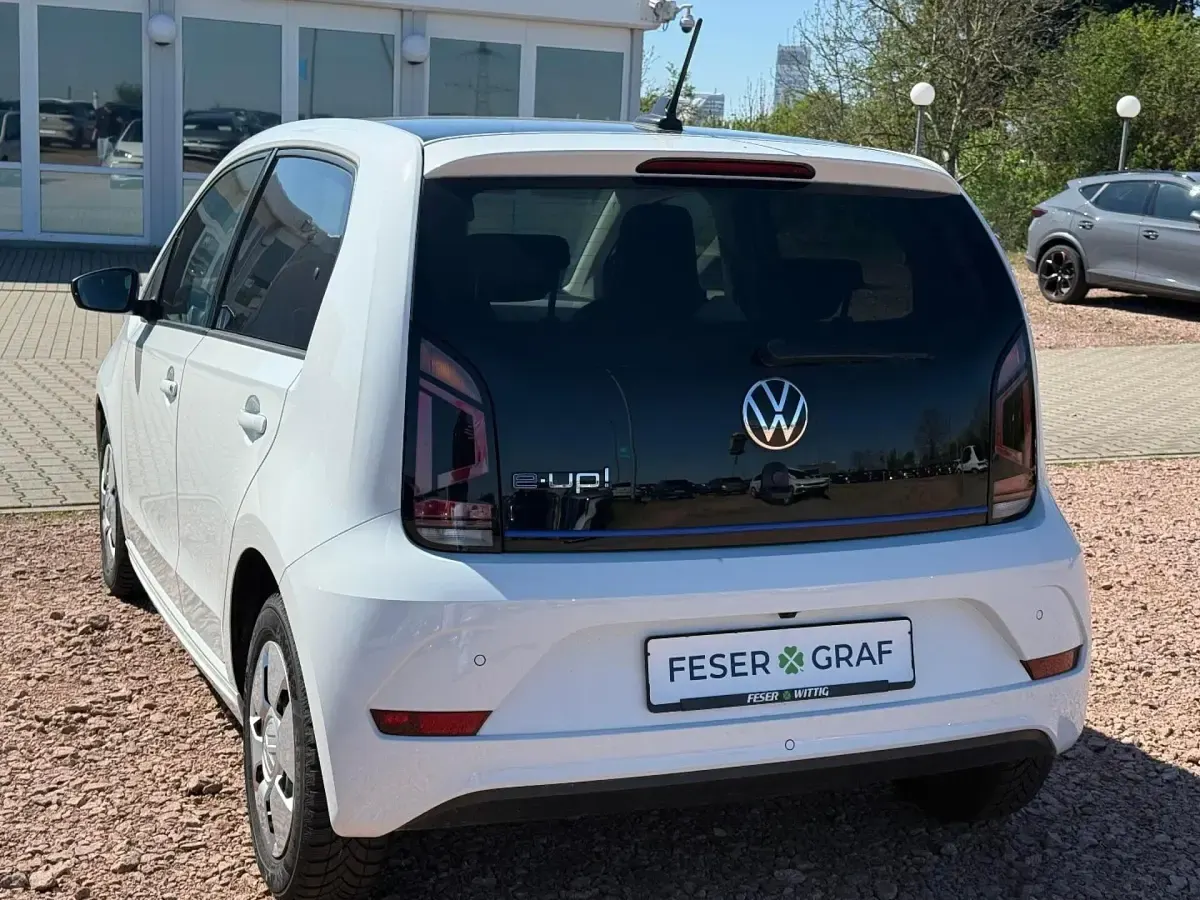 Używany VW e-up! Style 61 kW (83 KM) 2022 Hatchback