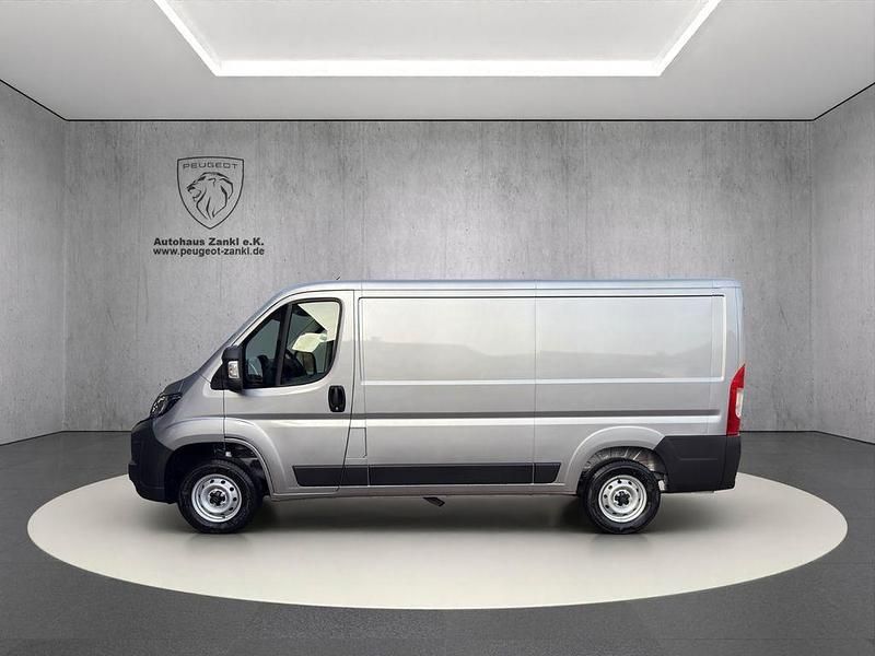 Neu Peugeot Boxer 140 PS (102 kW) 2025 Grau Van