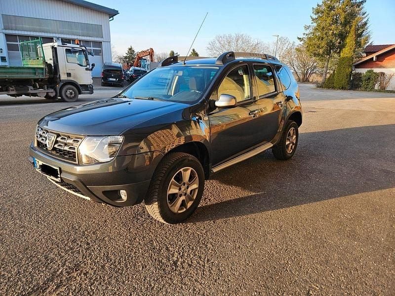 Gebraucht Dacia Duster Prestige 109 PS (80 kW) 2014 Grau SUV