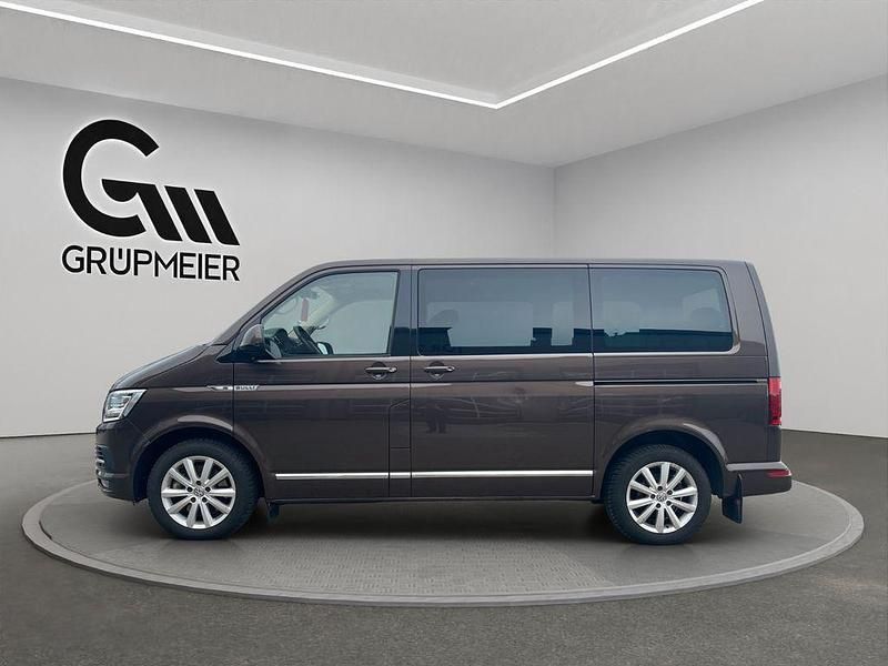 Gebraucht VW Multivan Highline 204 PS (150 kW) 2017 Braun Van / Kleinbus