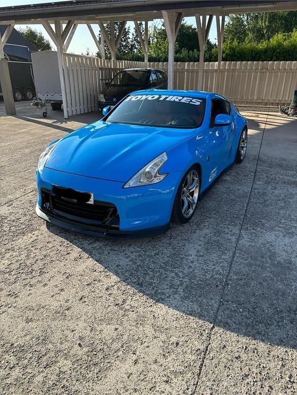 Blau Gebraucht 2010 Nissan 370Z Coupé | 20.499 € (Superpreis) - Bild 1/4