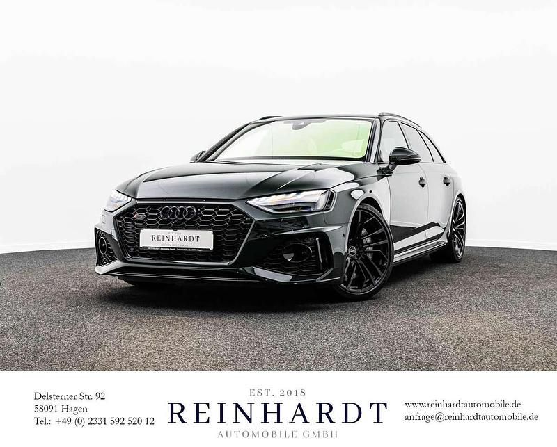 Gebraucht Audi RS4 Ambiente 450 PS (330 kW) 2022 Grün individuallackierungen audi exclusive Kombi