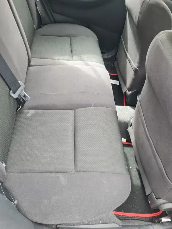 Gebraucht Toyota Corolla Sol 110 PS (80 kW) 2004 Silber Limousine