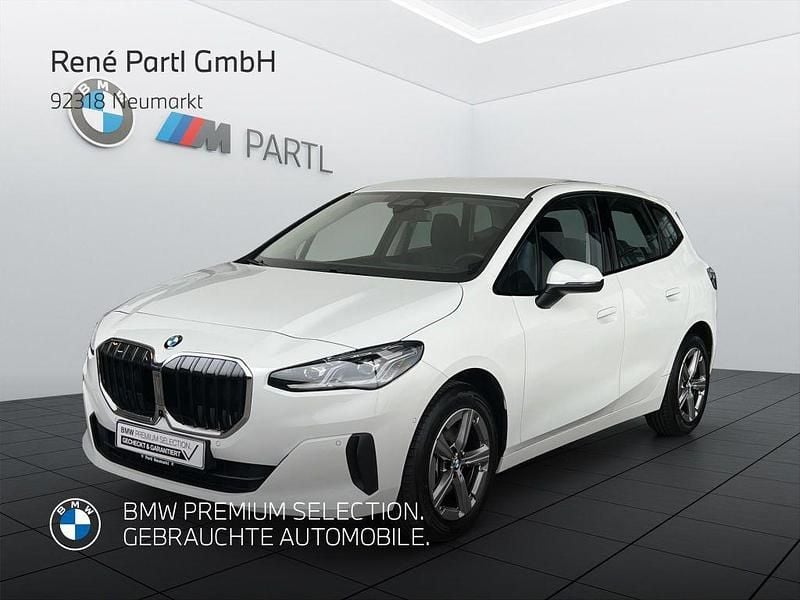 Gebraucht BMW 220 Active Tourer 170 PS (125 kW) 2025 Alpinweiß uni Van / Kleinbus