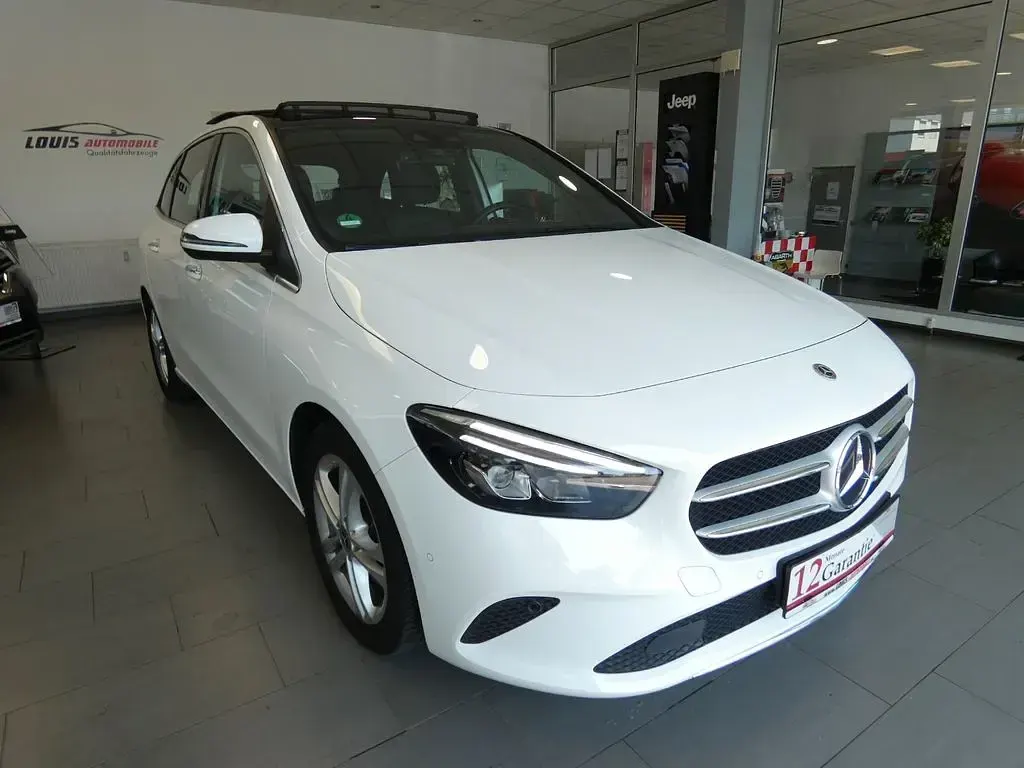 Gebraucht Mercedes 220 Progressive 190 PS (139 kW) 2020 Weiß Limousine