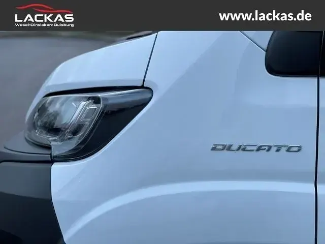 Gebraucht Fiat Ducato 120 PS (88 kW) 2023 Weiss Van