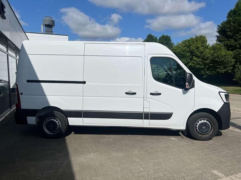 Gebraucht Renault Master 135 PS (99 kW) 2020 Mineralweiß Van / Kleinbus