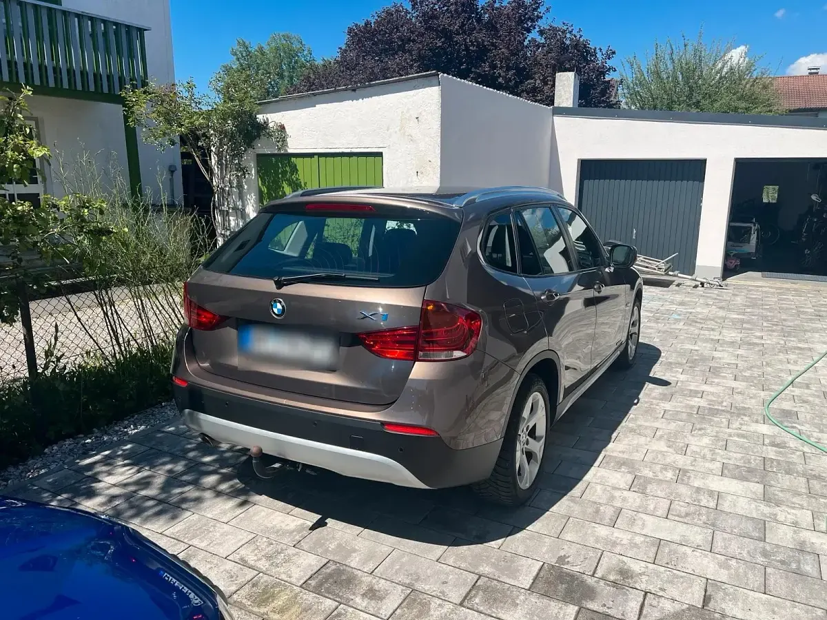 Gebraucht BMW X1 143 PS (105 kW) 2010 Braun SUV
