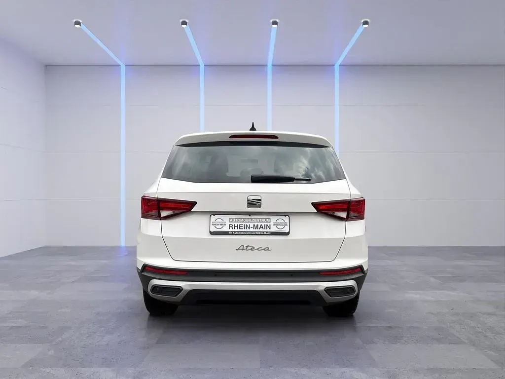 Usado Seat Ateca Style 150 CV (110 kW) 2021 Blanco SUV