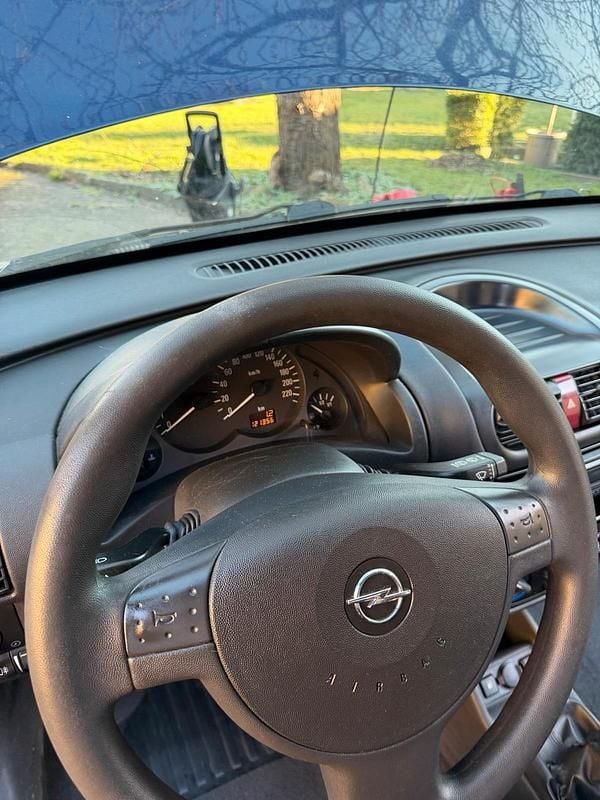 Gebraucht Opel Combo 96 PS (70 kW) 2005 Blau Van / Kleinbus