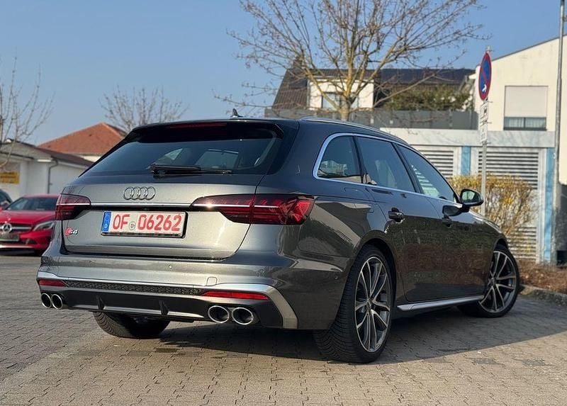 Gebraucht Audi S4 Ambiente 347 PS (255 kW) 2019 Grau Kombi