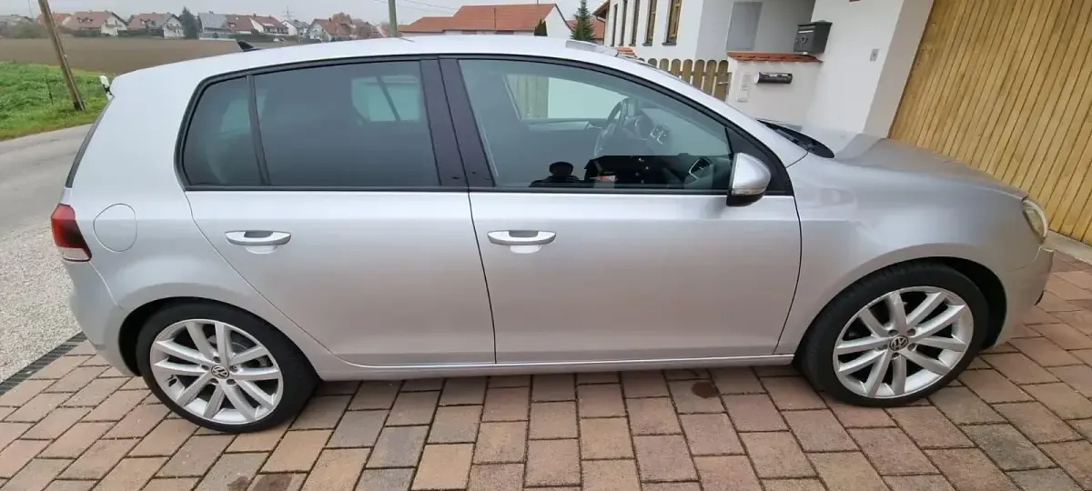 Gebraucht VW Golf VI Highline 122 PS (89 kW) 2009 Silber Limousine