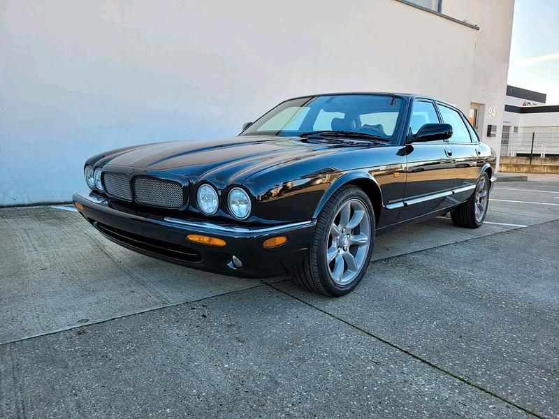 Schwarz Gebraucht 2000 Jaguar XJR Limousine | 20.999 € (Teuer) - Bild 1/4