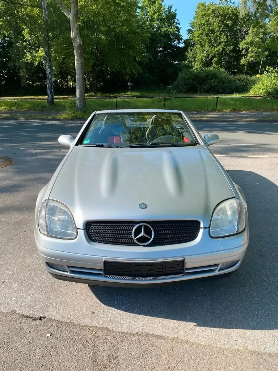 Second-hand Mercedes SLK200 136 CP (100 kW) 1997 Argintiu Cabrio